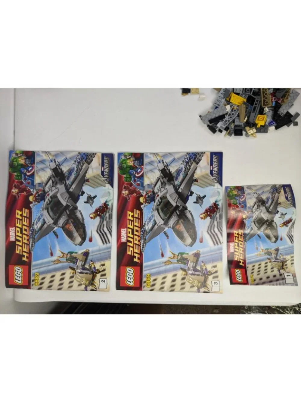 Lego 6869 Quinjet Aerial Battle Complete W/ Instruction Manuals Avengers Marvel
